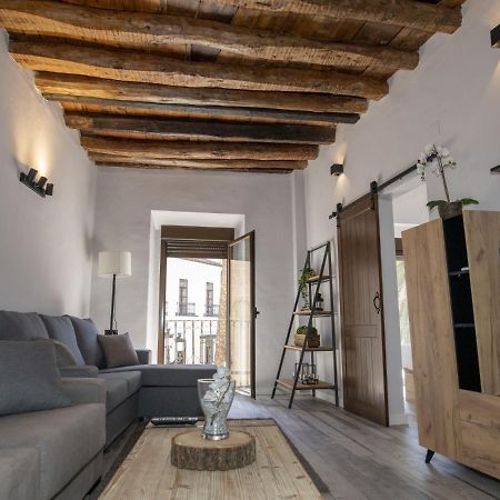 Elegante Apartamento Para 5 En El Centro De Caceres Con Wifi Exterior photo
